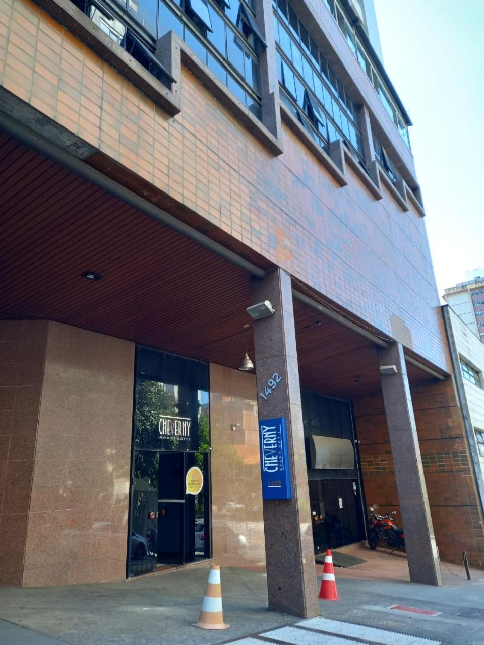 舍维尔尼公寓酒店 贝洛哈里桑塔 外观 照片